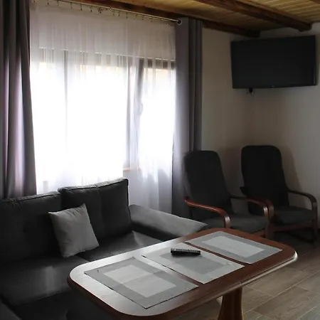 Domki Nad Jeziorem Oliwia Lodge Jeziorowskie
